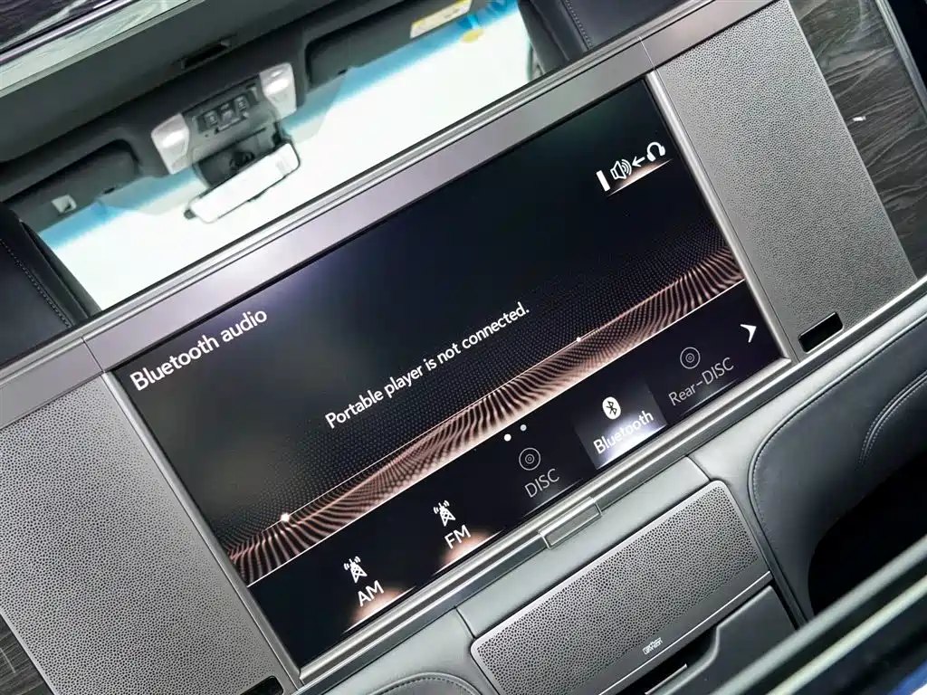 Lexus LM 2024 — фото 11