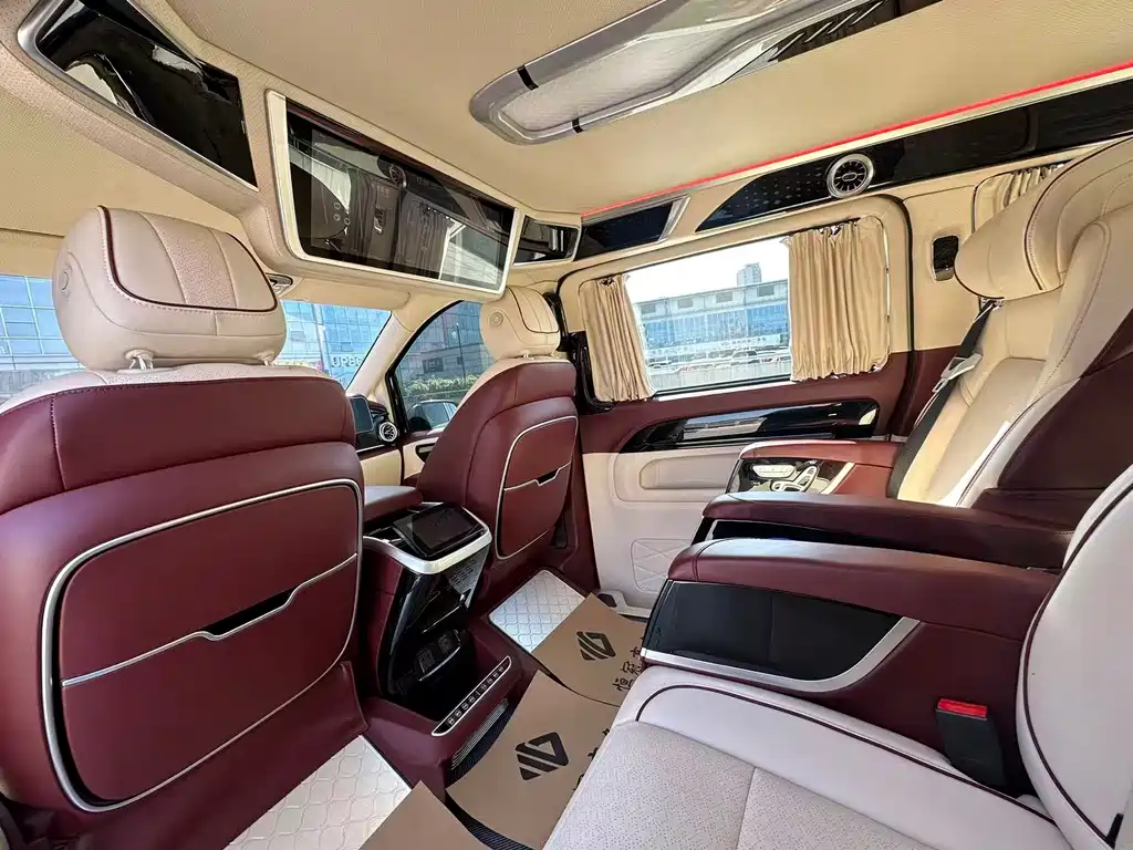 Mercedes-Benz Vito 2023 — фото 10