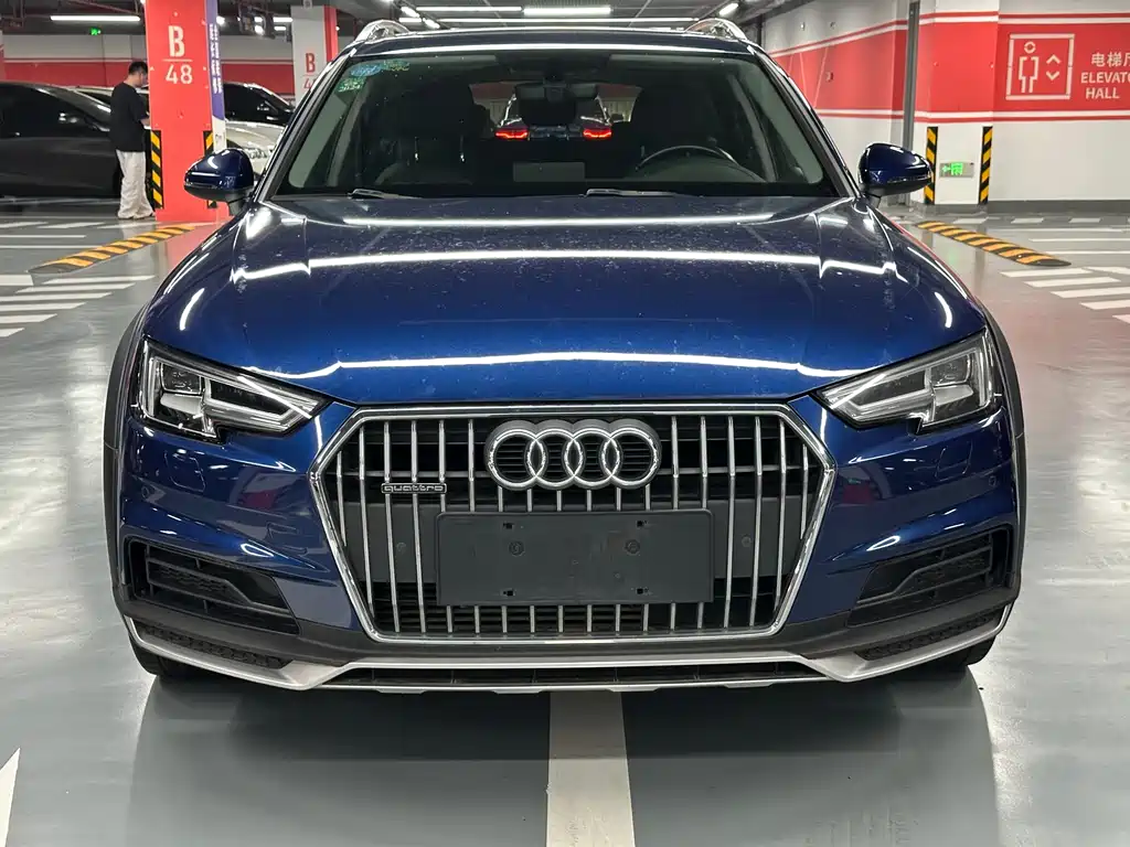Audi A4 2018 — фото 2