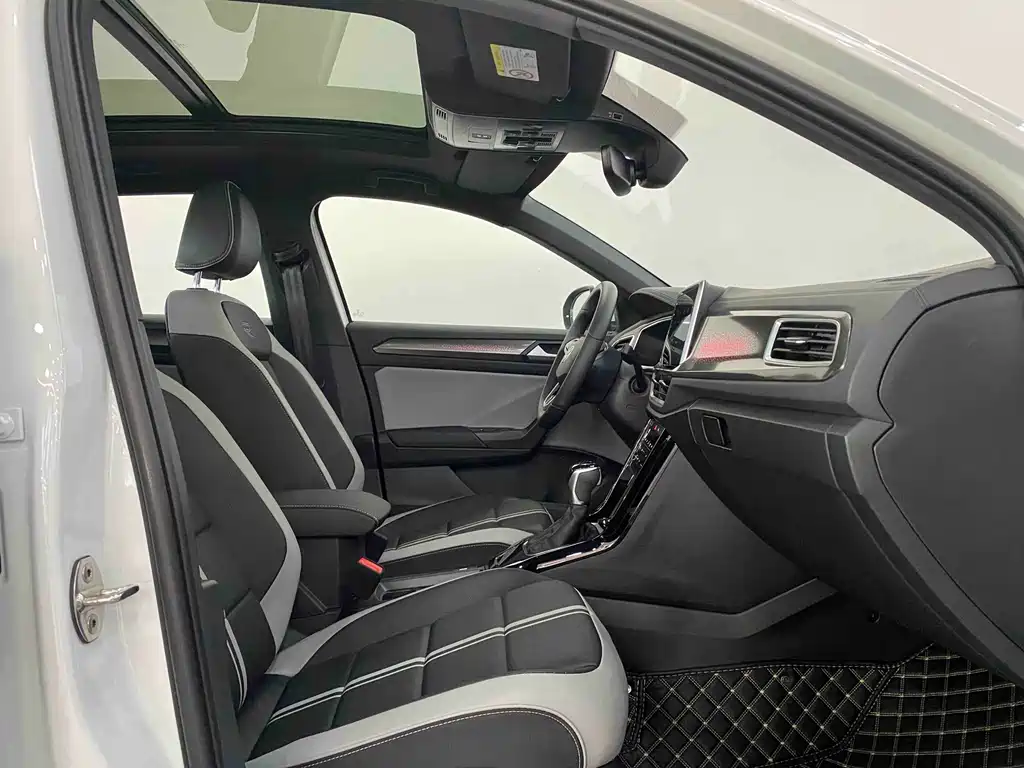 Volkswagen T-Roc 2025 — фото 28