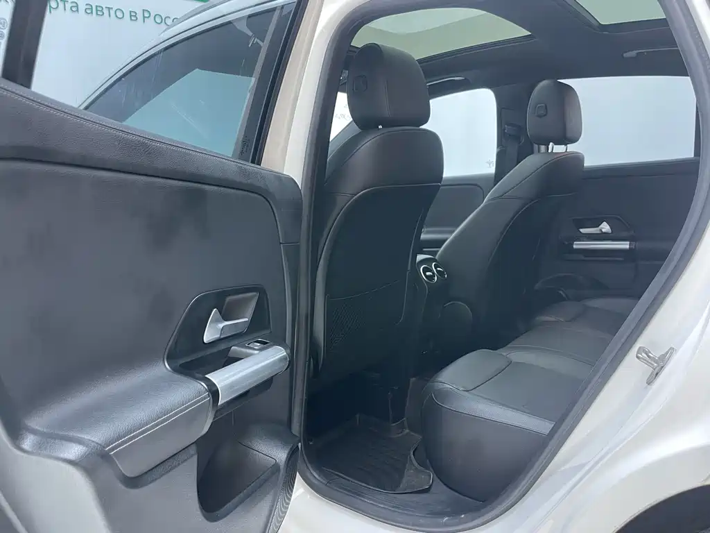 Mercedes-Benz GLA 2021 — фото 20