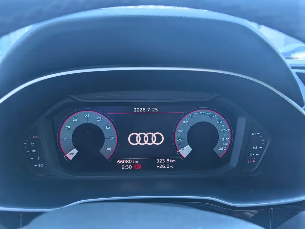 Audi Q3 2023 — фото 14