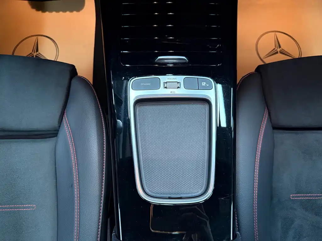 Mercedes-Benz CLA 2024 — фото 10