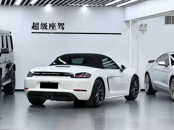 Porsche 718 2022