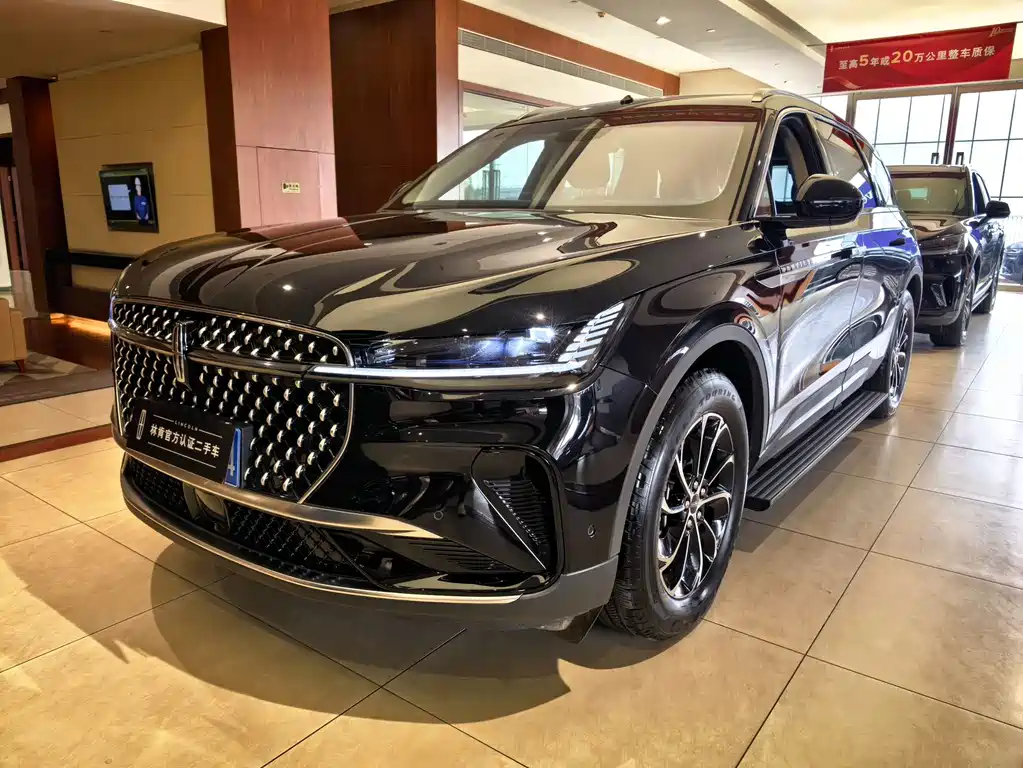 Lincoln Nautilus 2025