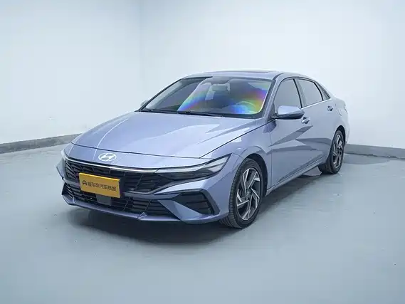 Hyundai Elantra 2024