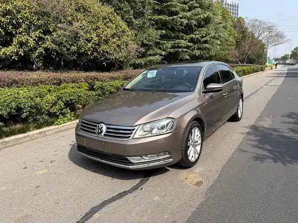 Volkswagen Magotan 2013