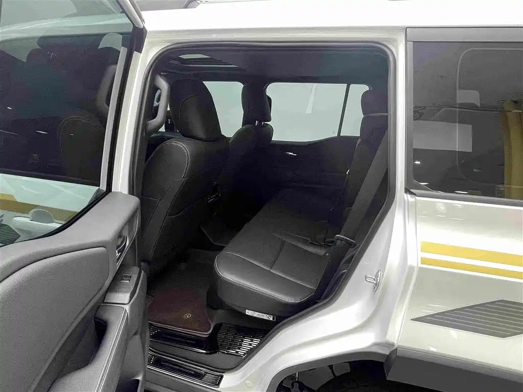 Toyota Prado 2025 — фото 10