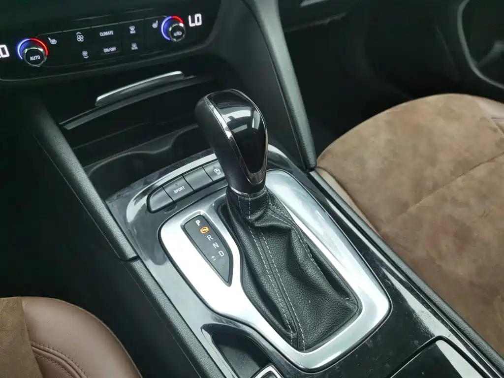Buick Regal 2019 — фото 13