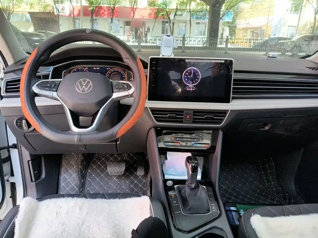 Volkswagen Tiguan L 2025 — фото 10