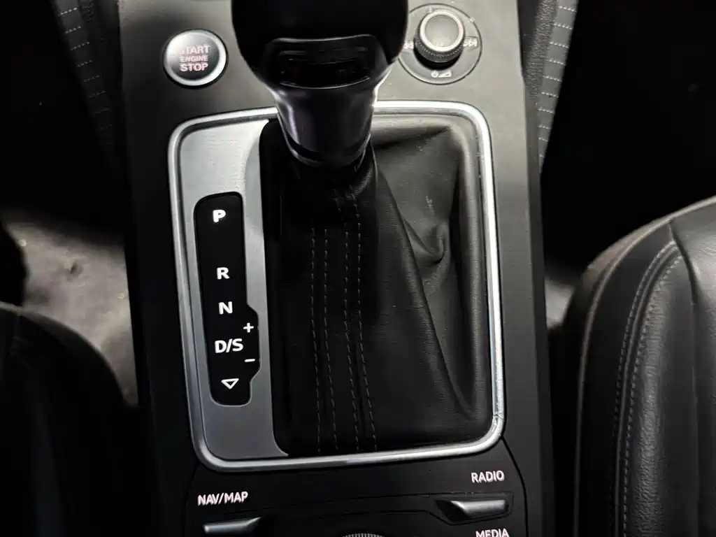 Audi Q2L 2022 — фото 11