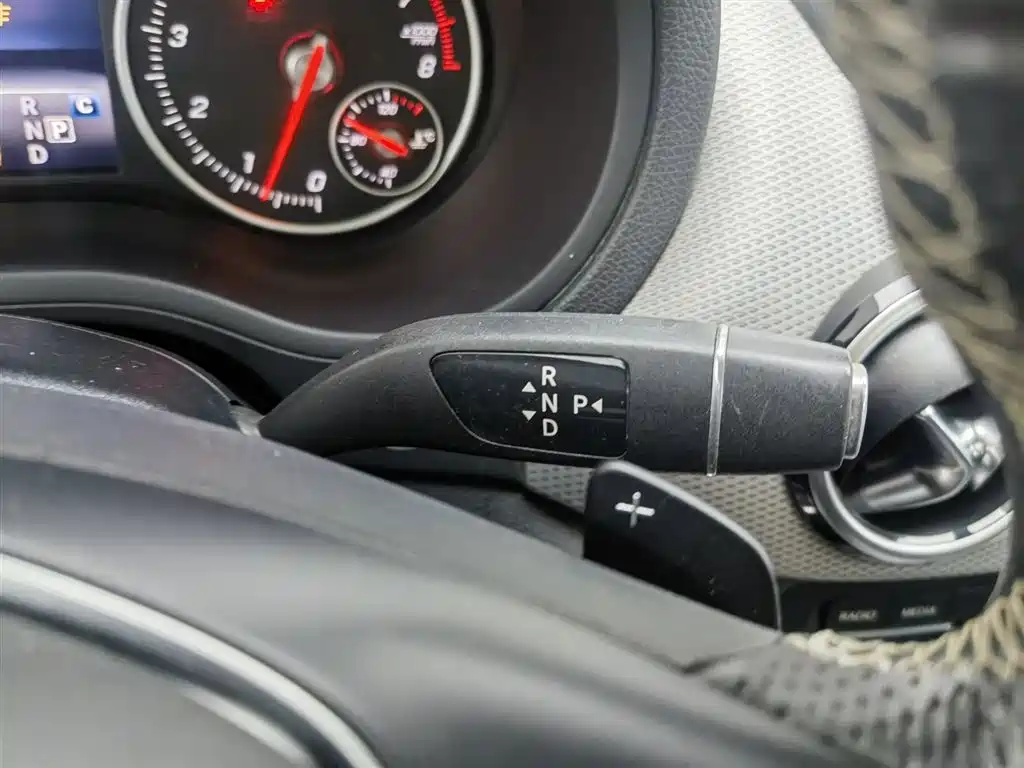 Mercedes-Benz B-Class 2016 — фото 13