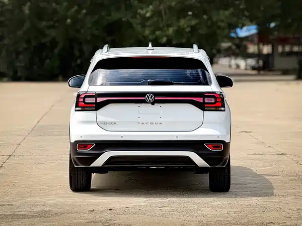 Volkswagen Tacqua 2022