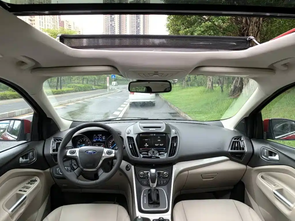 Ford Kuga 2014