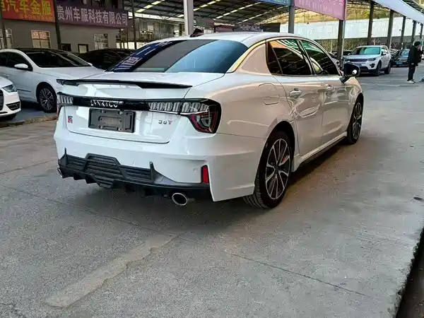 Lynk & Co 03 2019