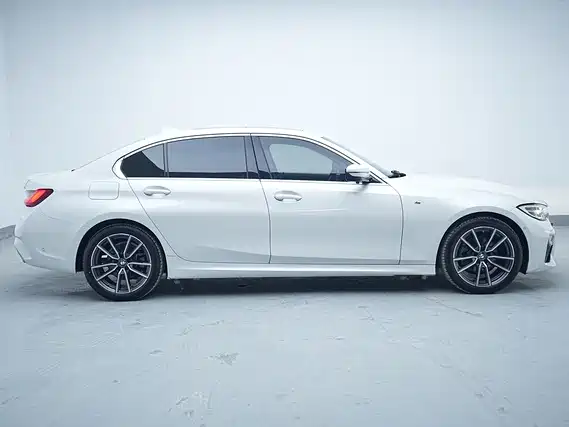 BMW 3 Series 2021