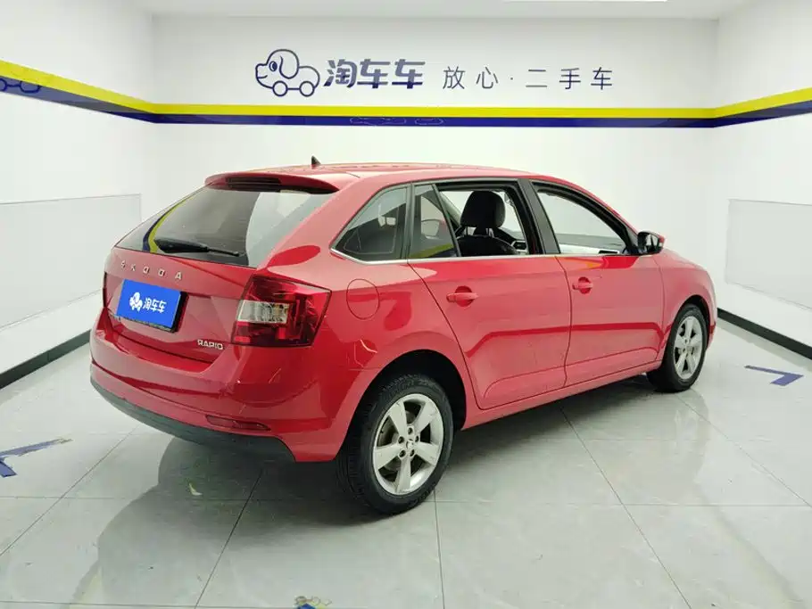 Skoda Rapid Spaceback 2019 — фото 3