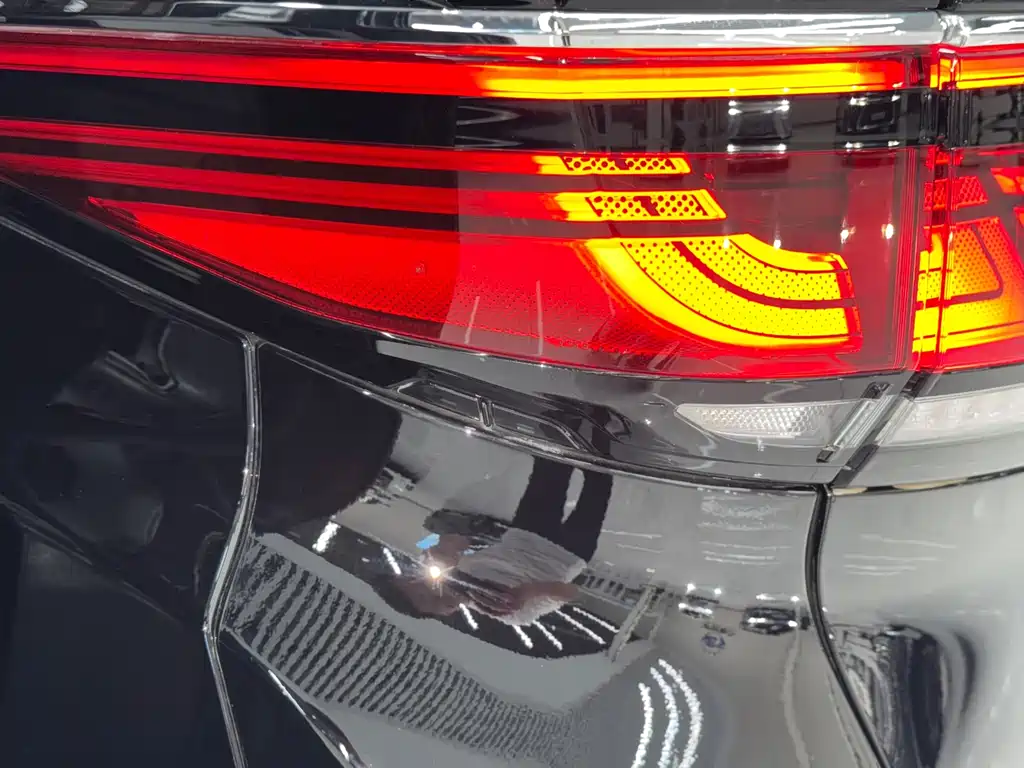 Toyota Vellfire 2024 — фото 10