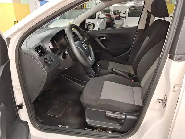Volkswagen Polo 2014