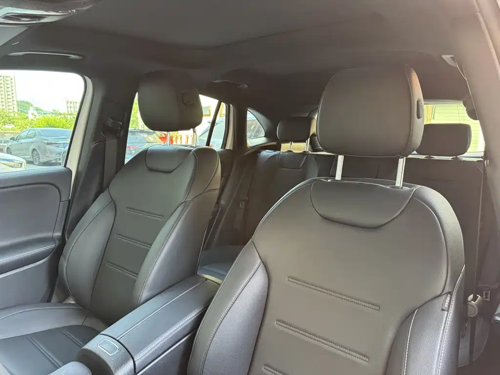 Mercedes-Benz GLA 2023 — фото 17