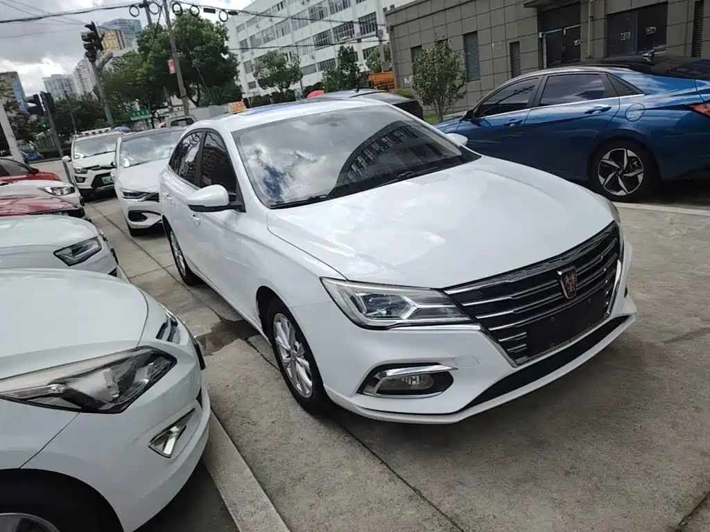 Roewe i5 2020