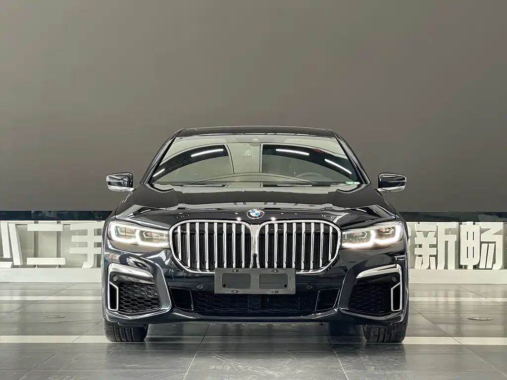 BMW 7 Series 2019 — фото 2