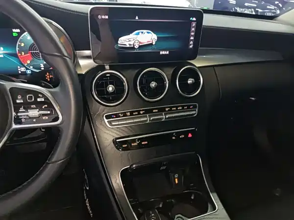 Mercedes-Benz C-Class 2020