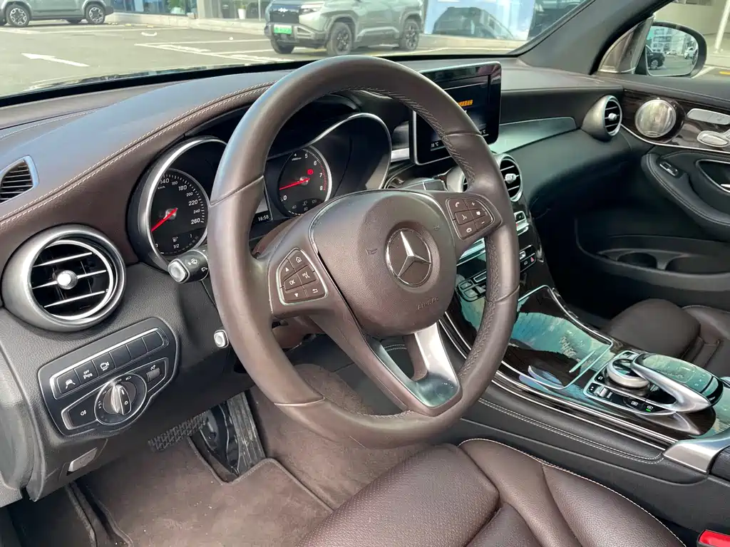 Mercedes-Benz GLC 2017
