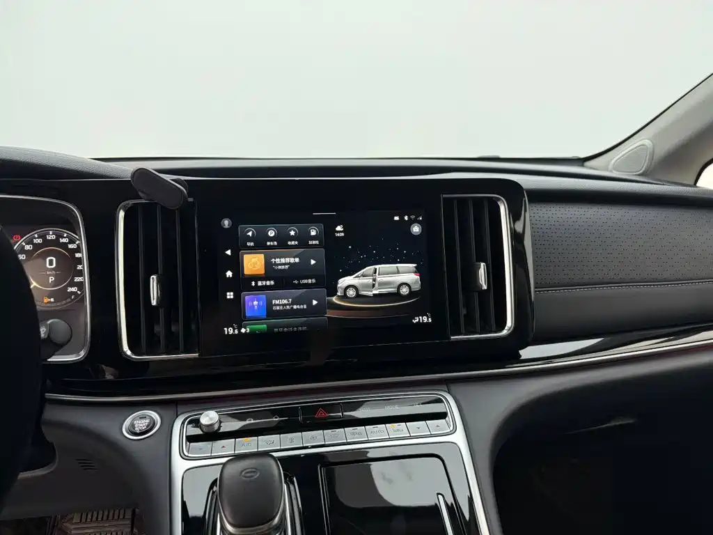GAC Trumpchi M8 2022 — фото 11
