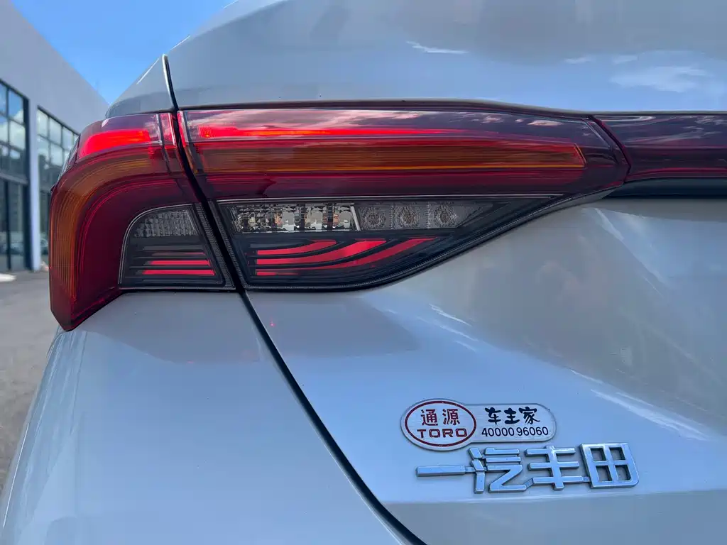 Toyota Avalon 2023 — фото 14