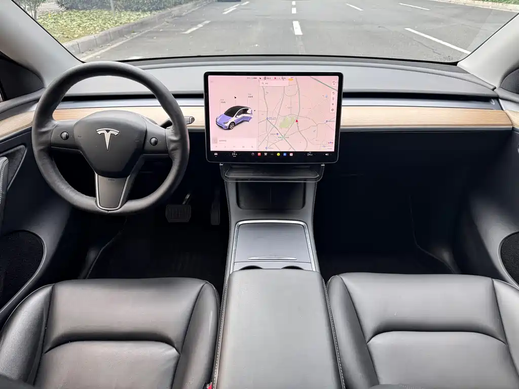 Tesla Model Y 2021 — фото 8