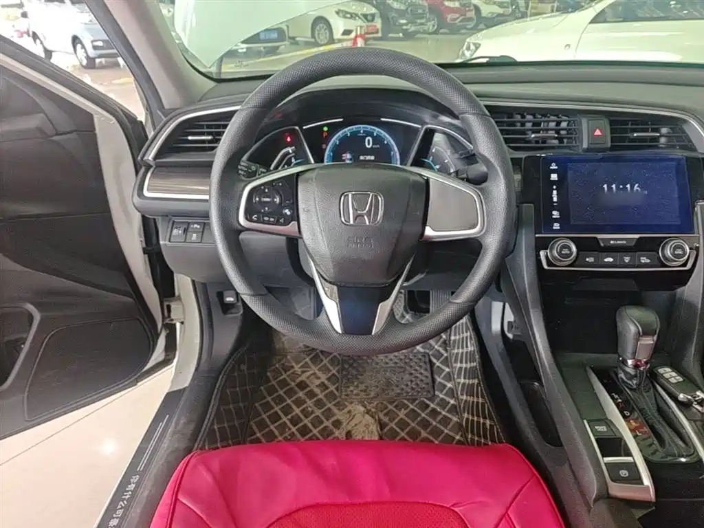 Honda Civic 2020 — фото 11