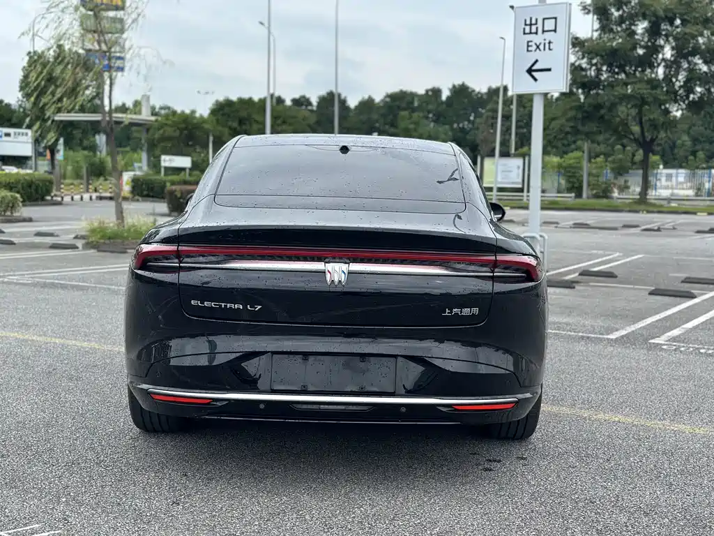 Buick Zhijing L7 2025 — фото 15