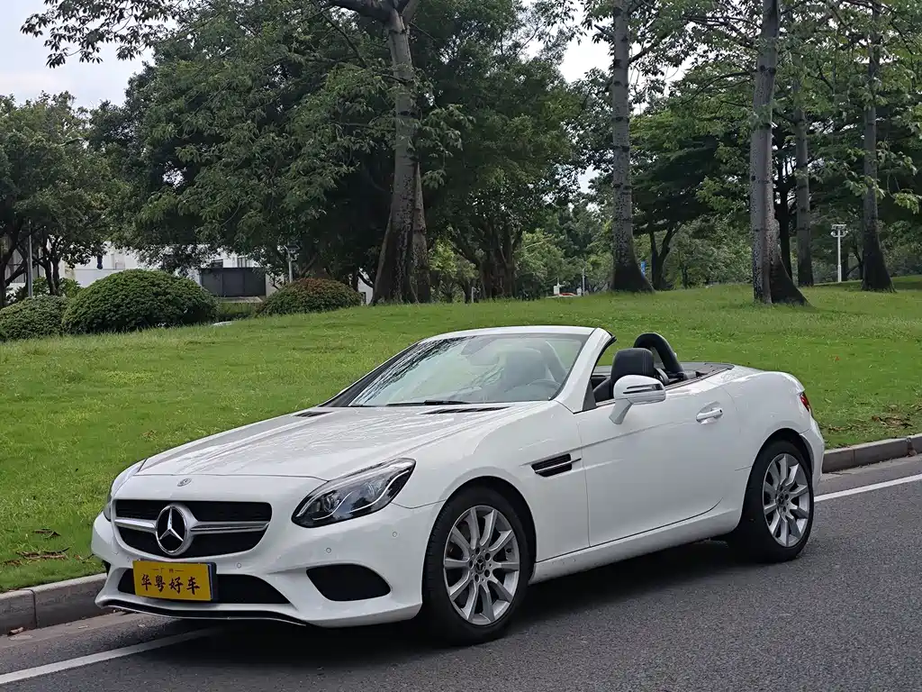 Mercedes-Benz SLC 2017 — фото 1