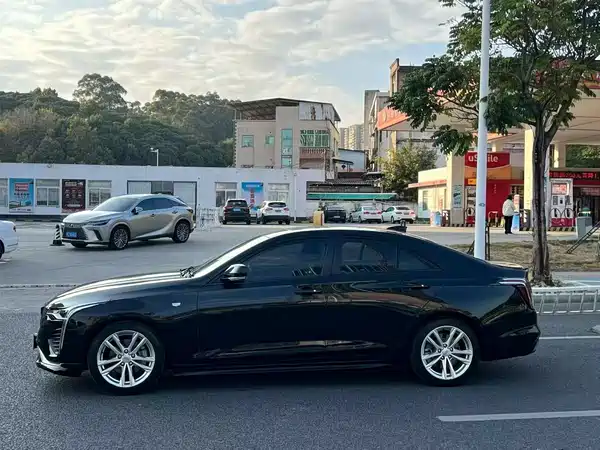 Cadillac CT4 2021