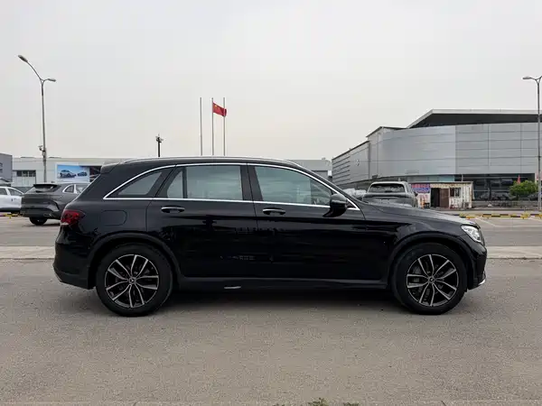 Mercedes-Benz GLC 2021