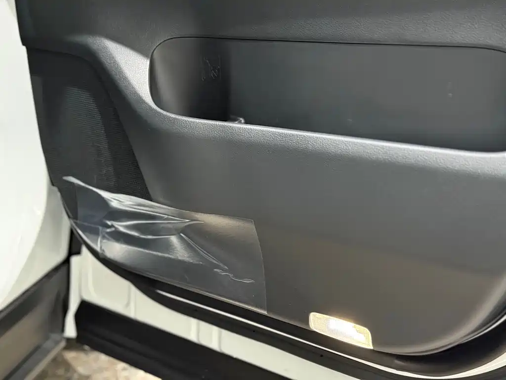 Toyota Alphard 2025 — фото 13