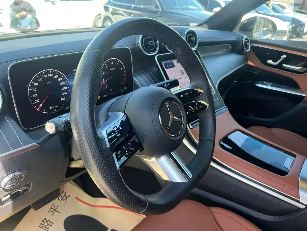 Mercedes-Benz GLC 2023 — фото 17