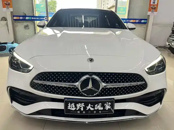 Mercedes-Benz C-Class 2025