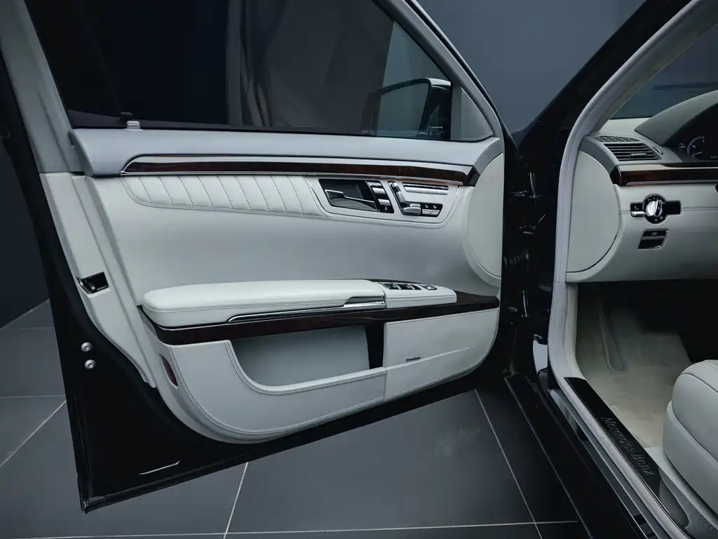 Mercedes-Benz S-Class 2012 — фото 12