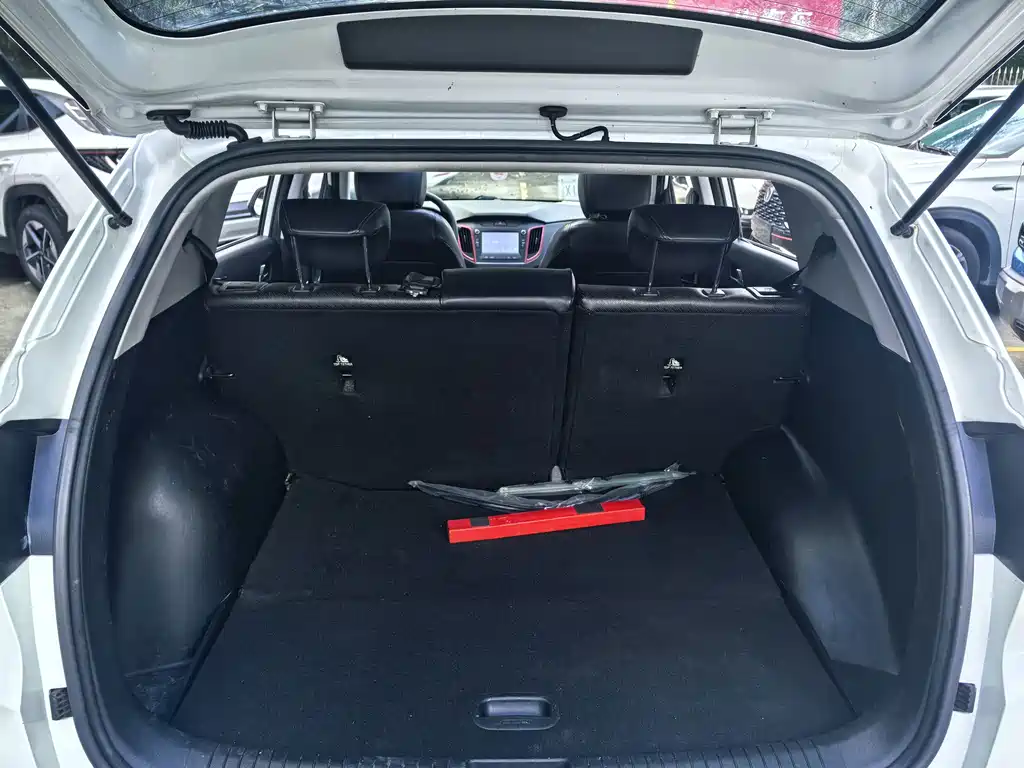 Hyundai ix25 2018 — фото 12