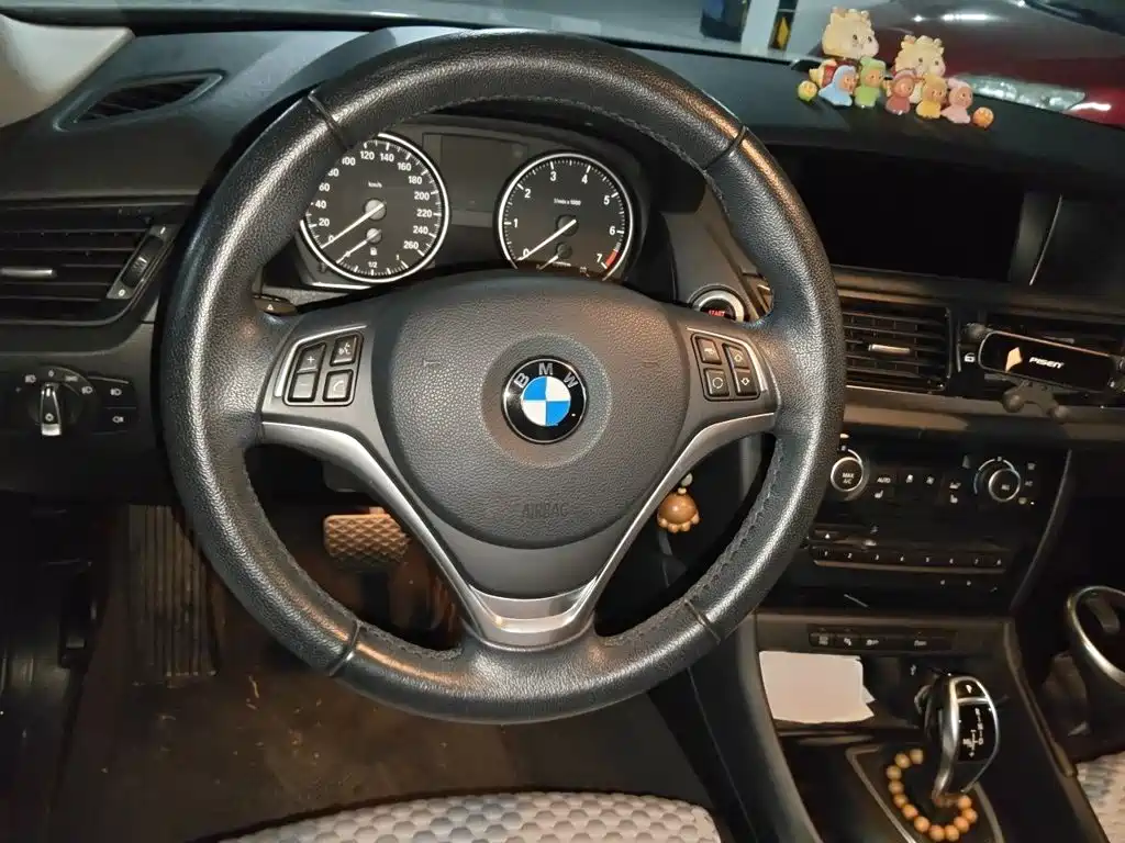 BMW X1 2015 — фото 3