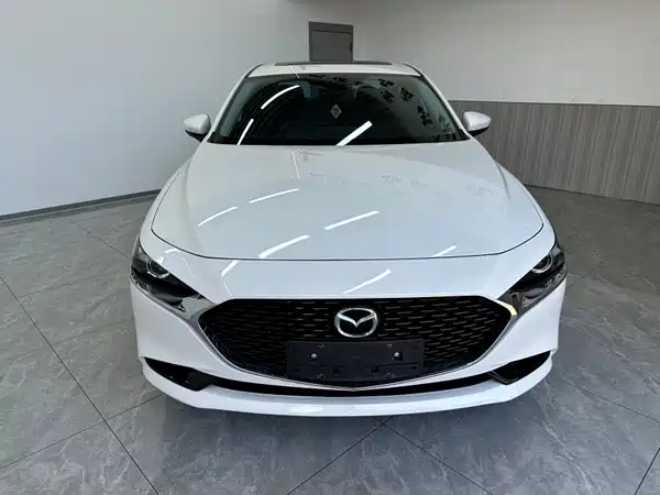 Mazda 3 Axela 2023