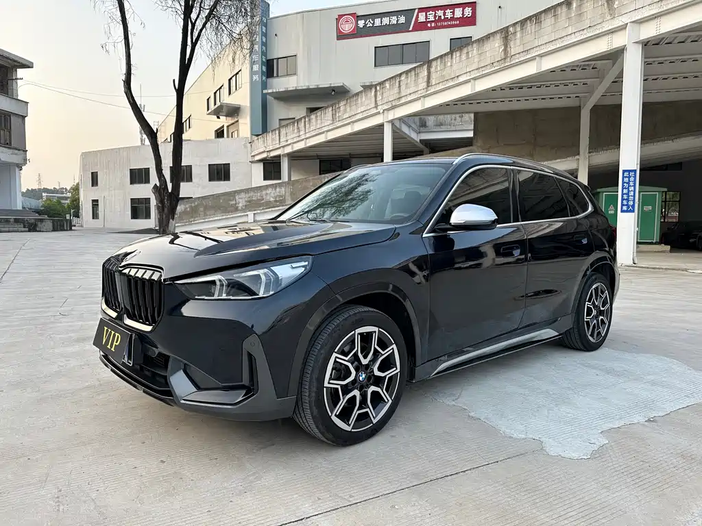 BMW X1 2024 — фото 1