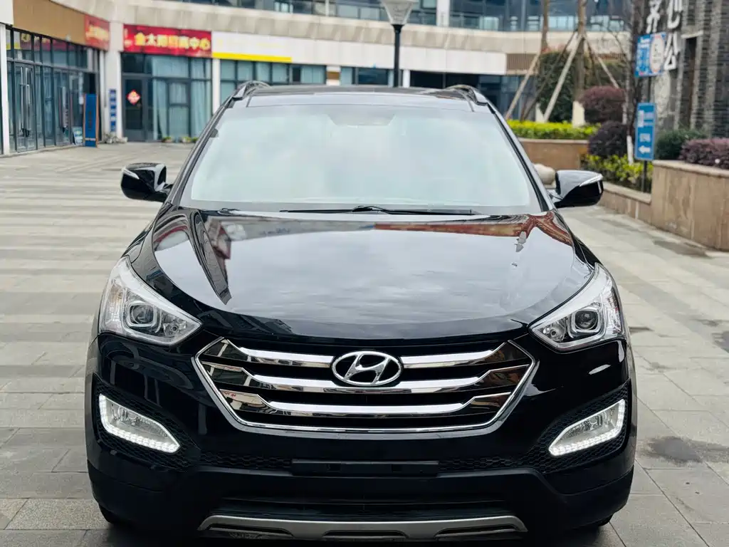 Hyundai Santa Fe 2015 — фото 2