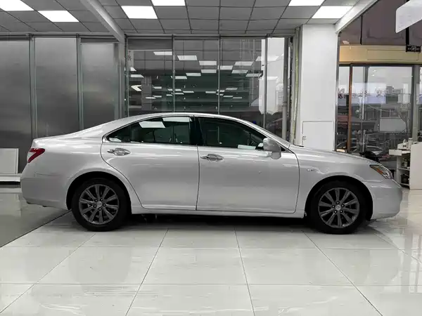 Lexus ES 2009