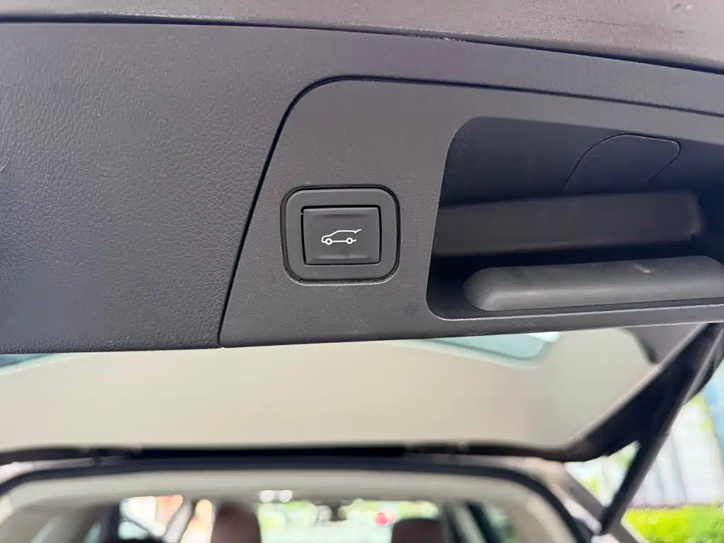 Buick Envision Plus 2018 — фото 10