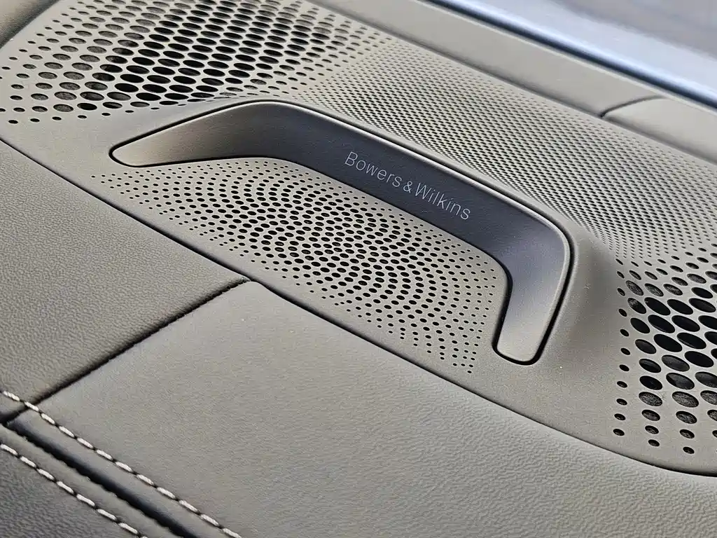 BMW X6 M 2025 — фото 14