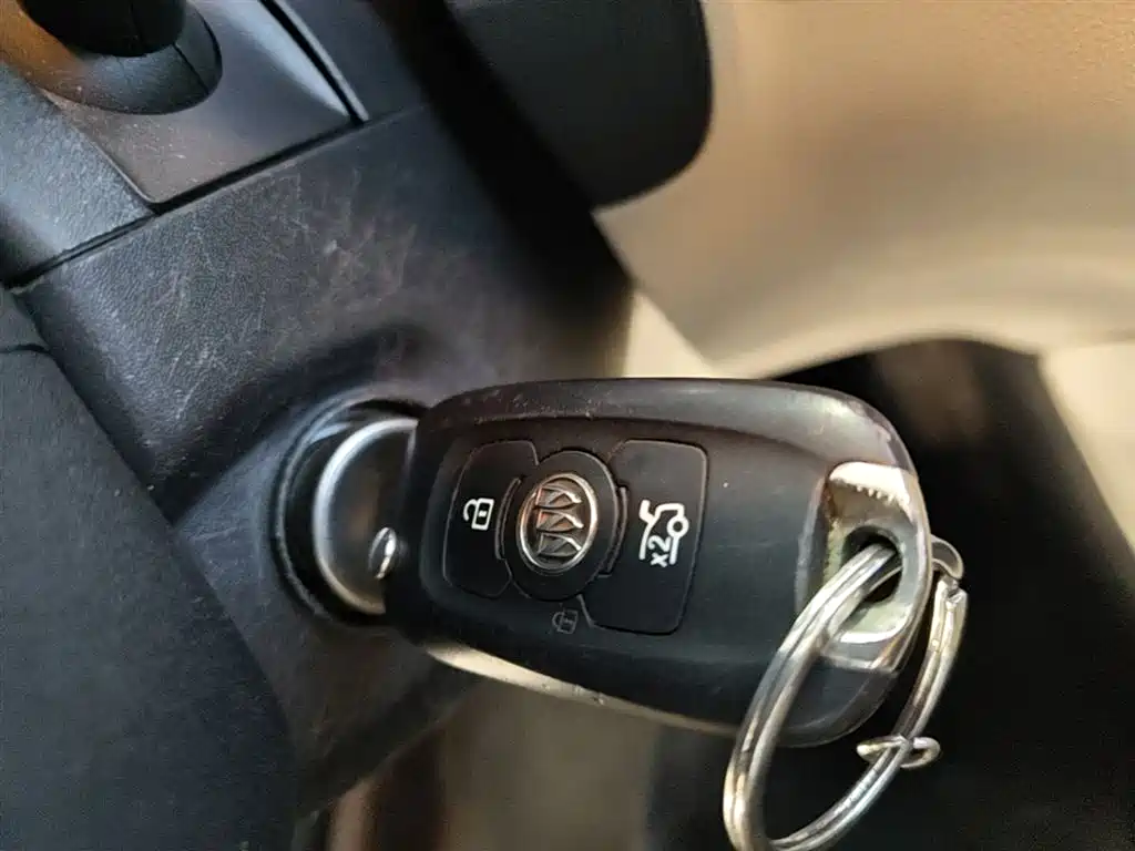 Buick Verano 2020 — фото 9