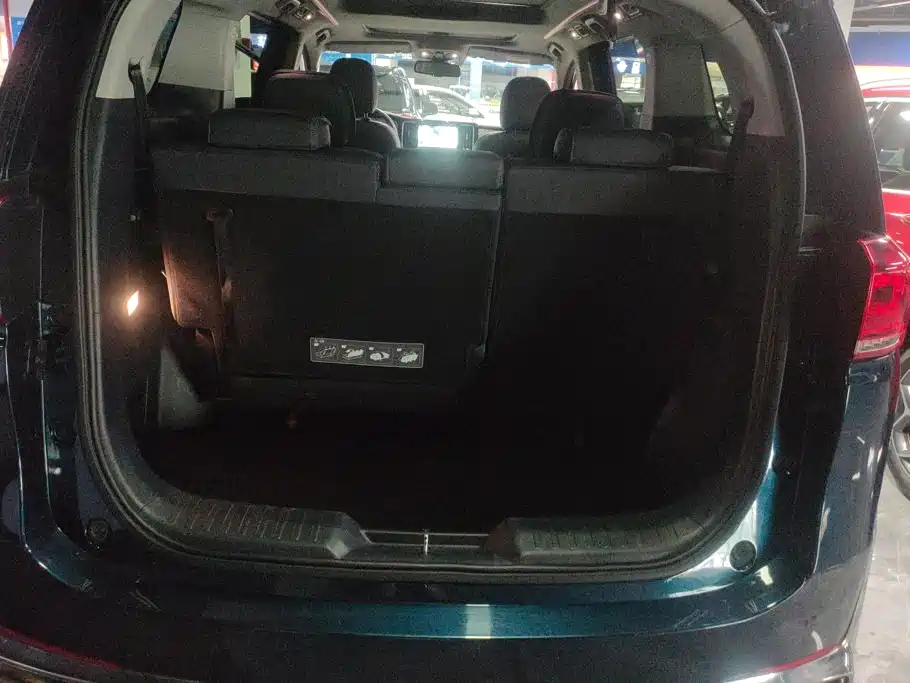 GAC Trumpchi M8 2021 — фото 4